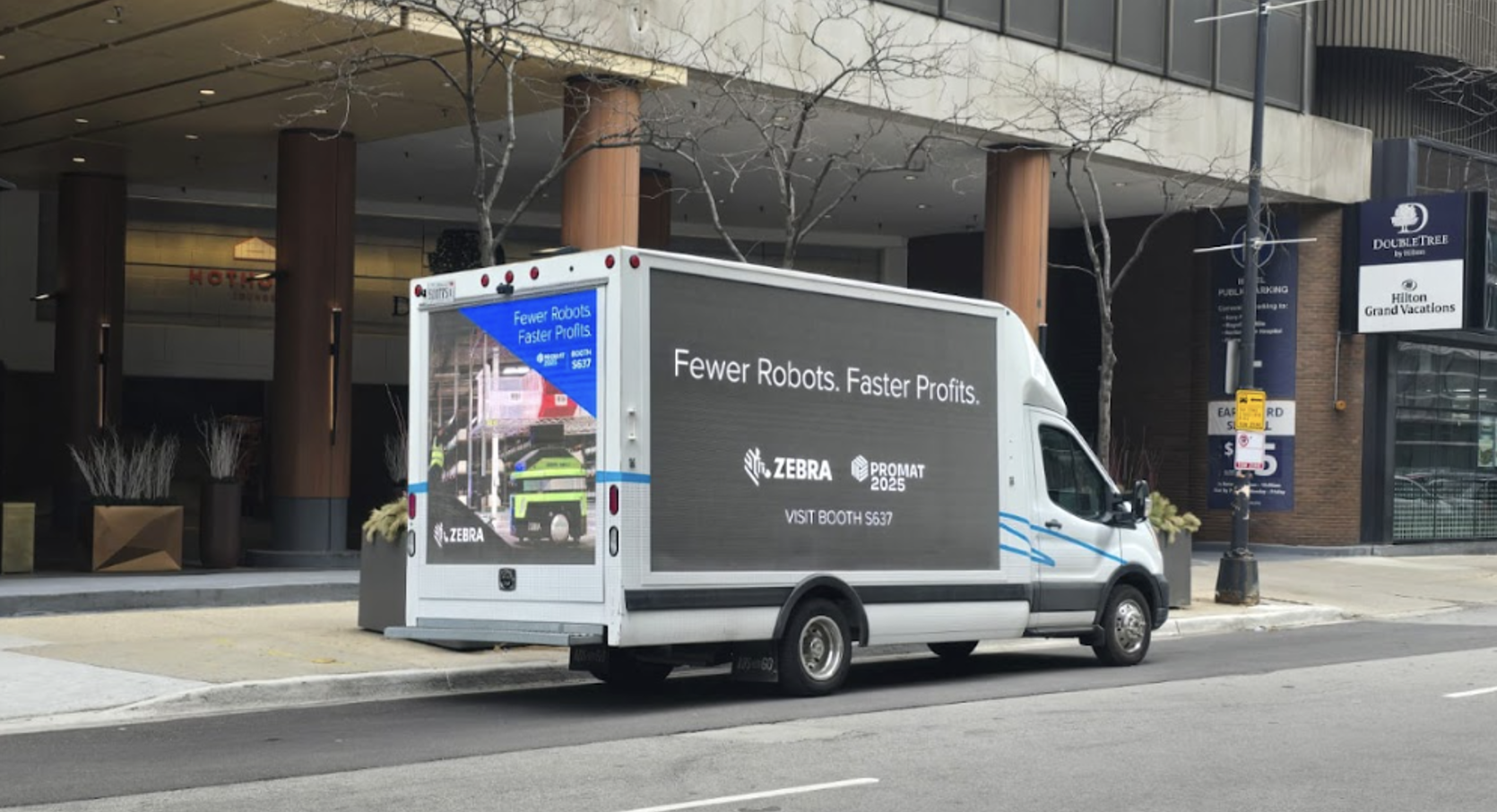Moving_Billboards_31825-6